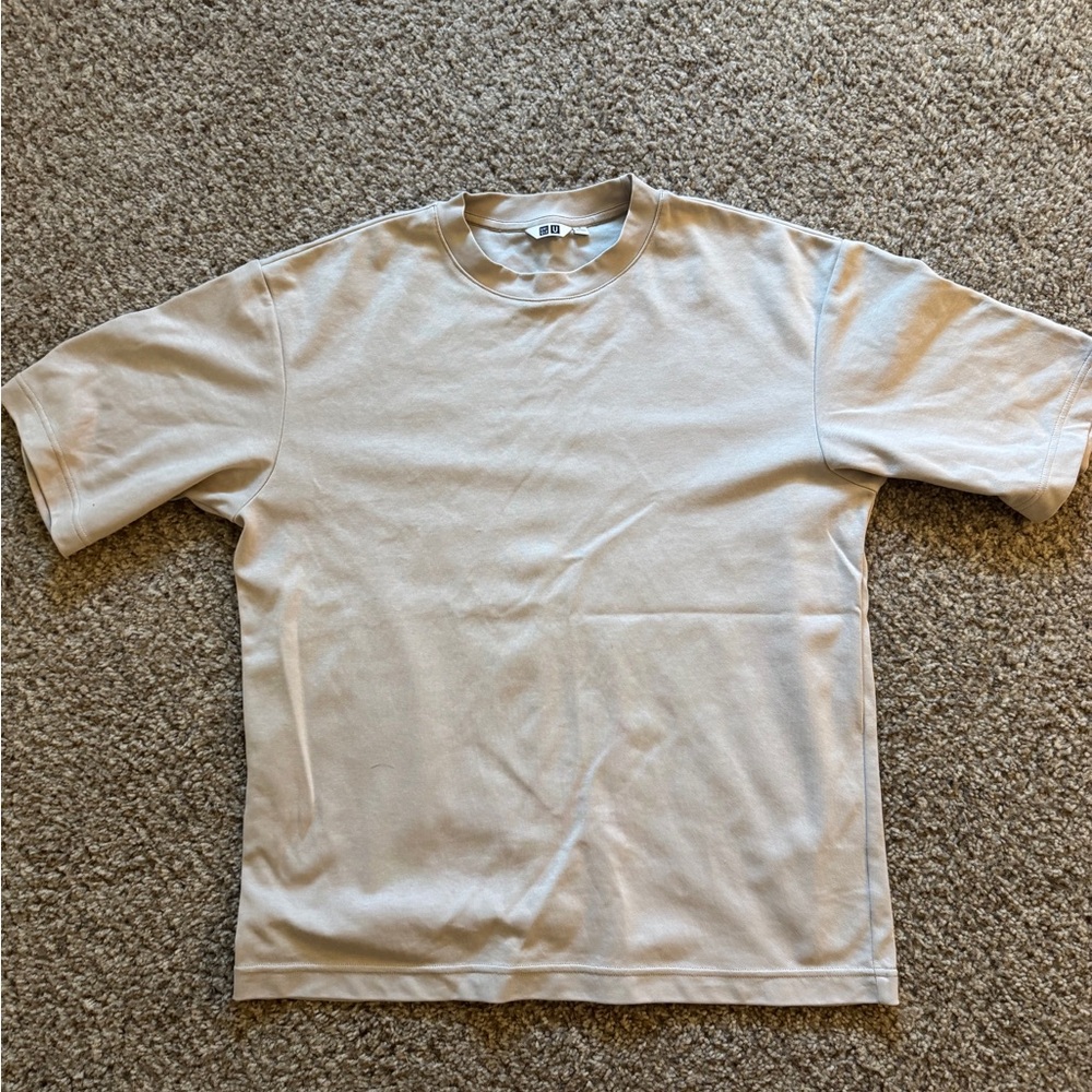 Uniqlo Men's Beige Airism Tee